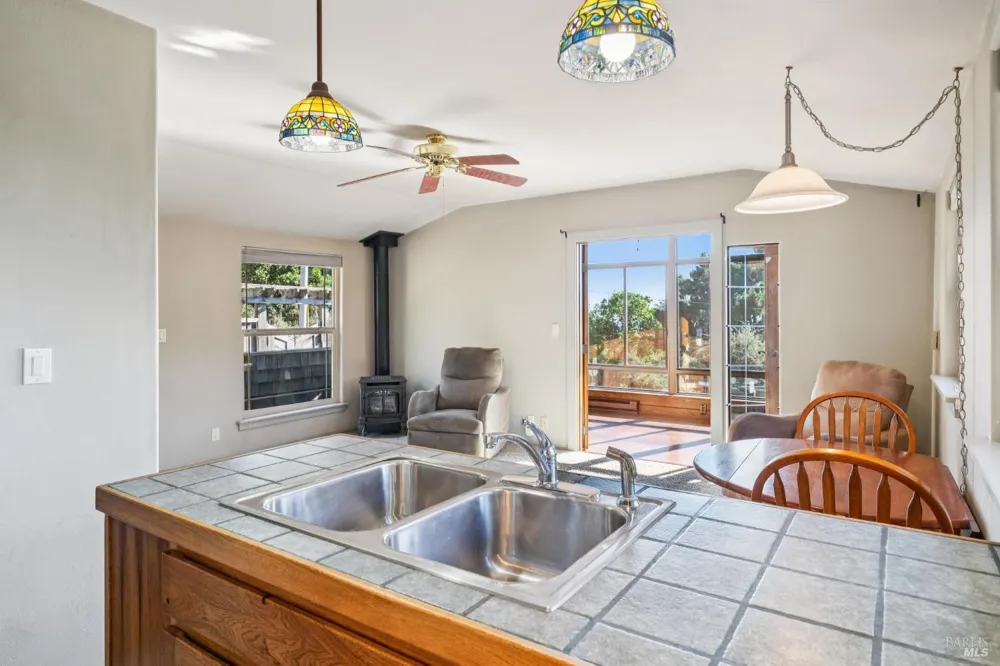 3384 Shoreline Highway Stinson Beach, CA 94970