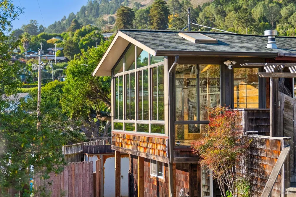 3384 Shoreline Highway Stinson Beach, CA 94970