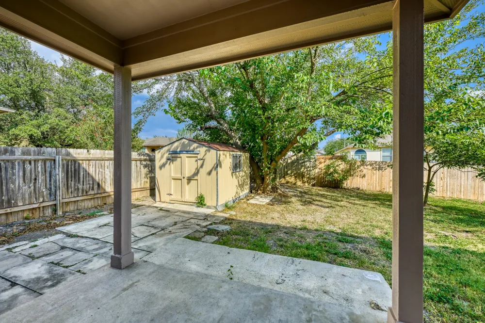 399 Paddington Drive Kyle, TX 78640