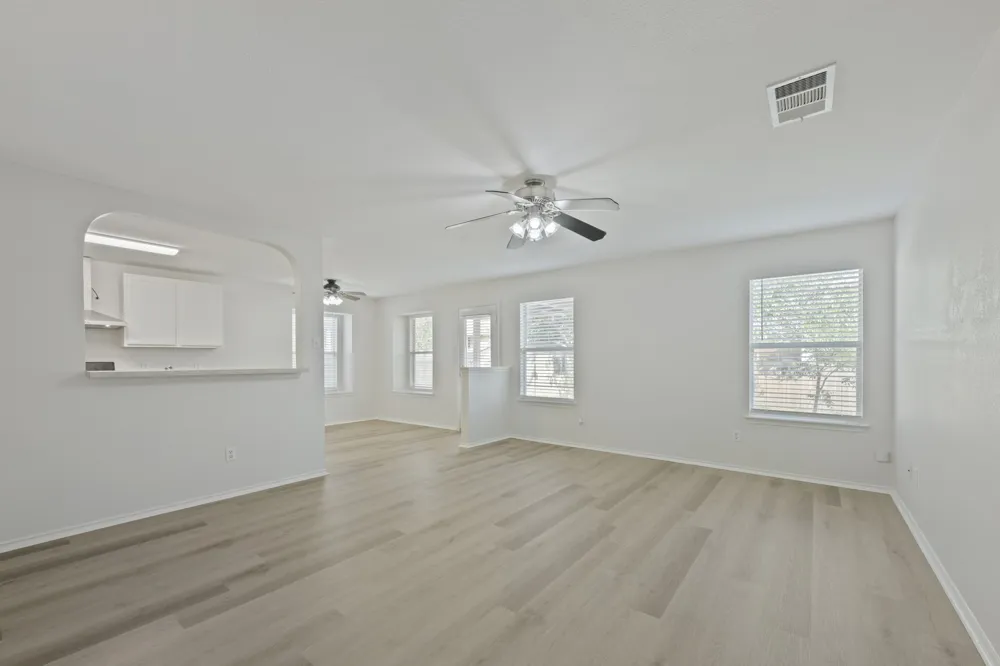 399 Paddington Drive Kyle, TX 78640