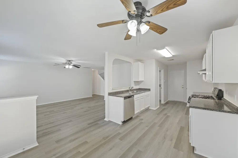 399 Paddington Drive Kyle, TX 78640