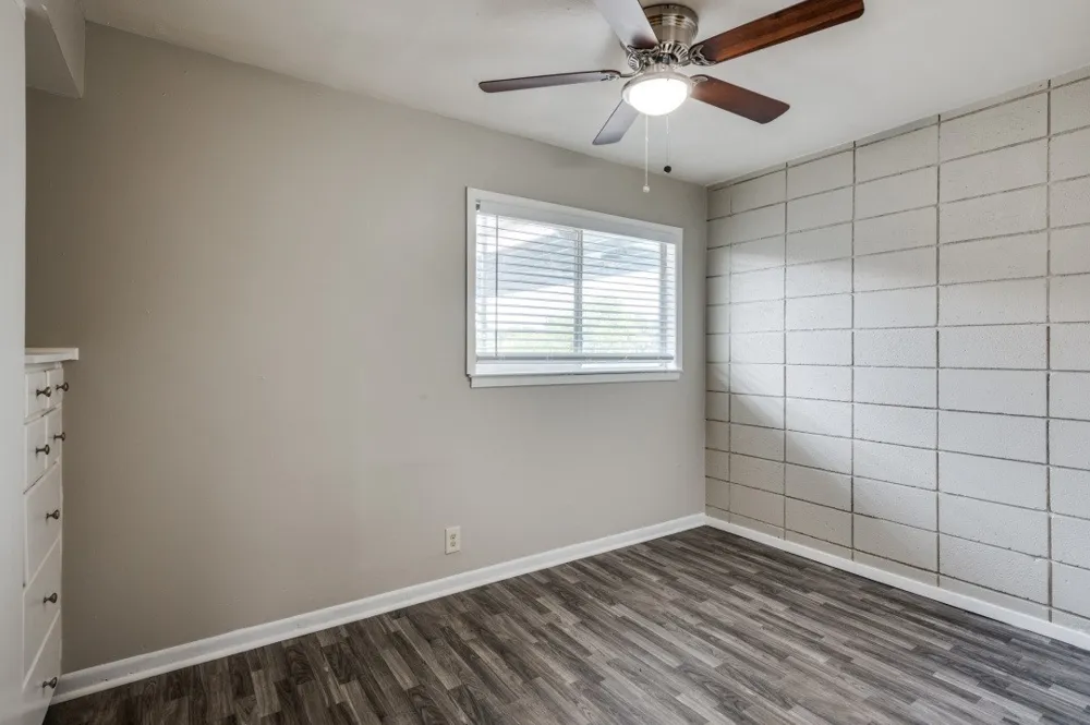2213 Capri Drive #105 Fort Worth, TX 76114