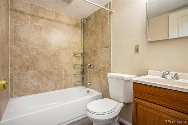 414 Maplewood Drive Colorado Springs, CO 80907