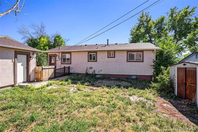 414 Maplewood Drive Colorado Springs, CO 80907