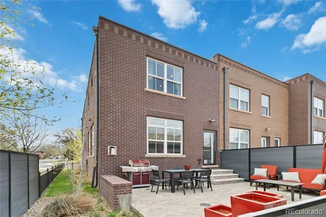 1901 S Logan Street Denver, CO 80210