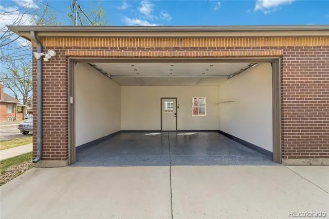 1901 S Logan Street Denver, CO 80210