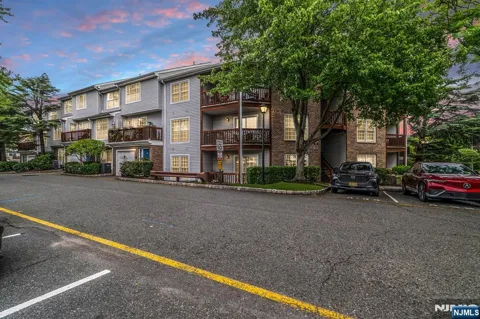 1494 Westgate Drive 4315
