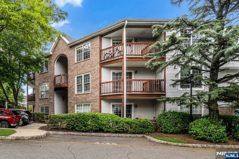 1494 Westgate Drive 4315 Fort Lee, NJ 07024