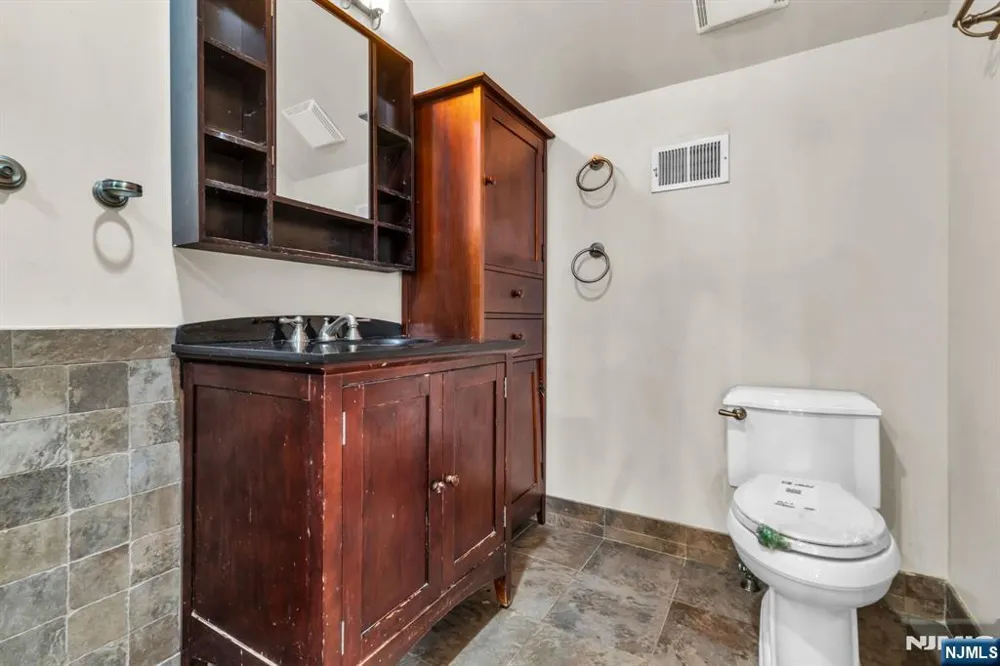 1494 Westgate Drive 4315 Fort Lee, NJ 07024