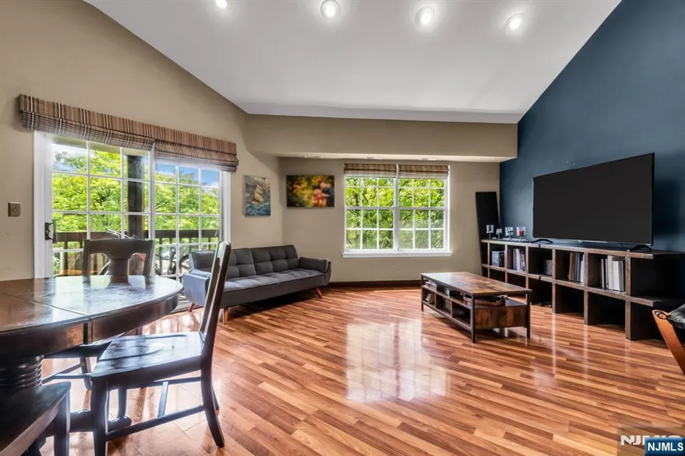 1494 Westgate Drive 4315 Fort Lee, NJ 07024