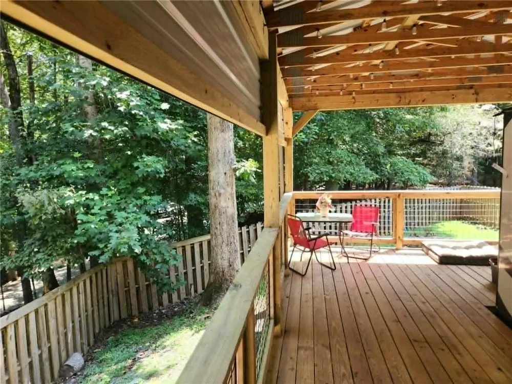 68 10th Street Ellijay, GA 30540