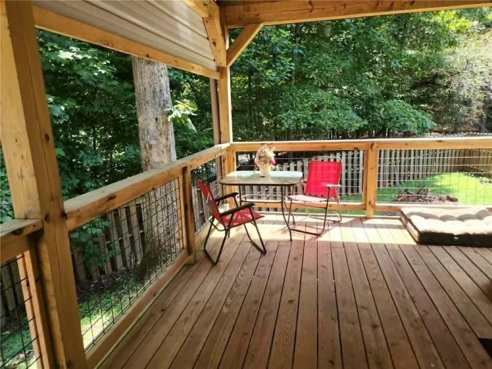 68 10th Street Ellijay, GA 30540