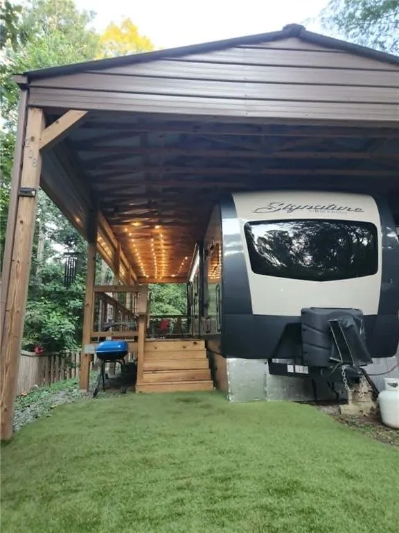 68 10th Street Ellijay, GA 30540