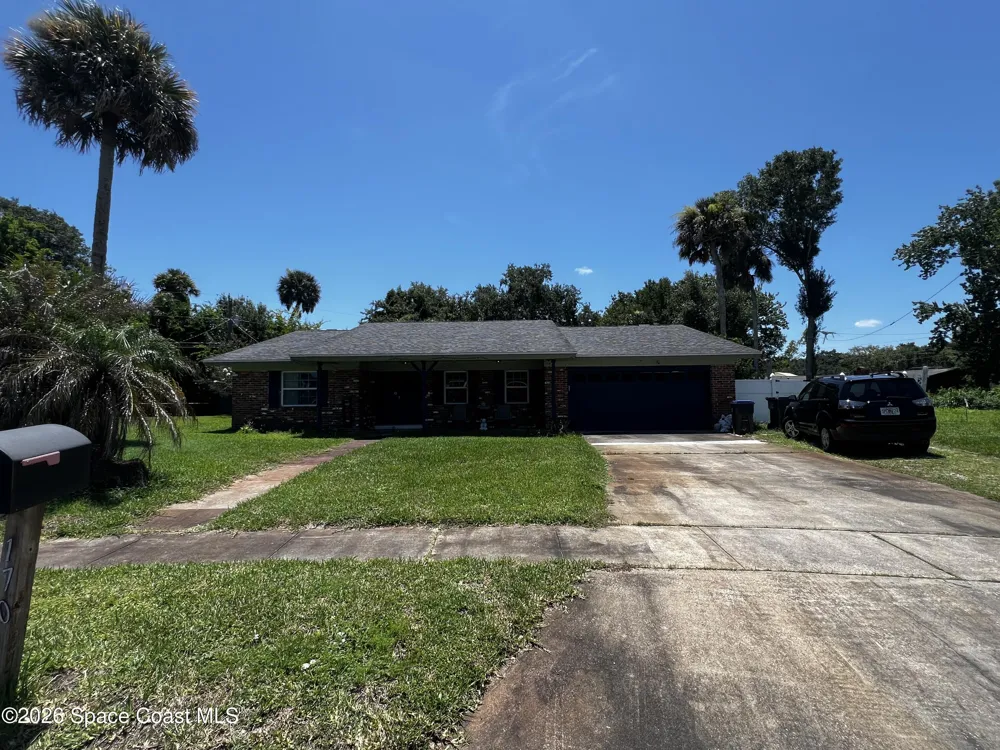 1705 S Lilac Circle Titusville, FL 32796