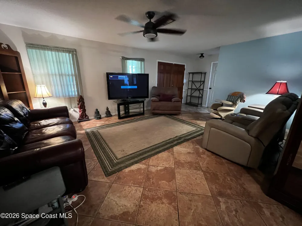 1705 S Lilac Circle Titusville, FL 32796
