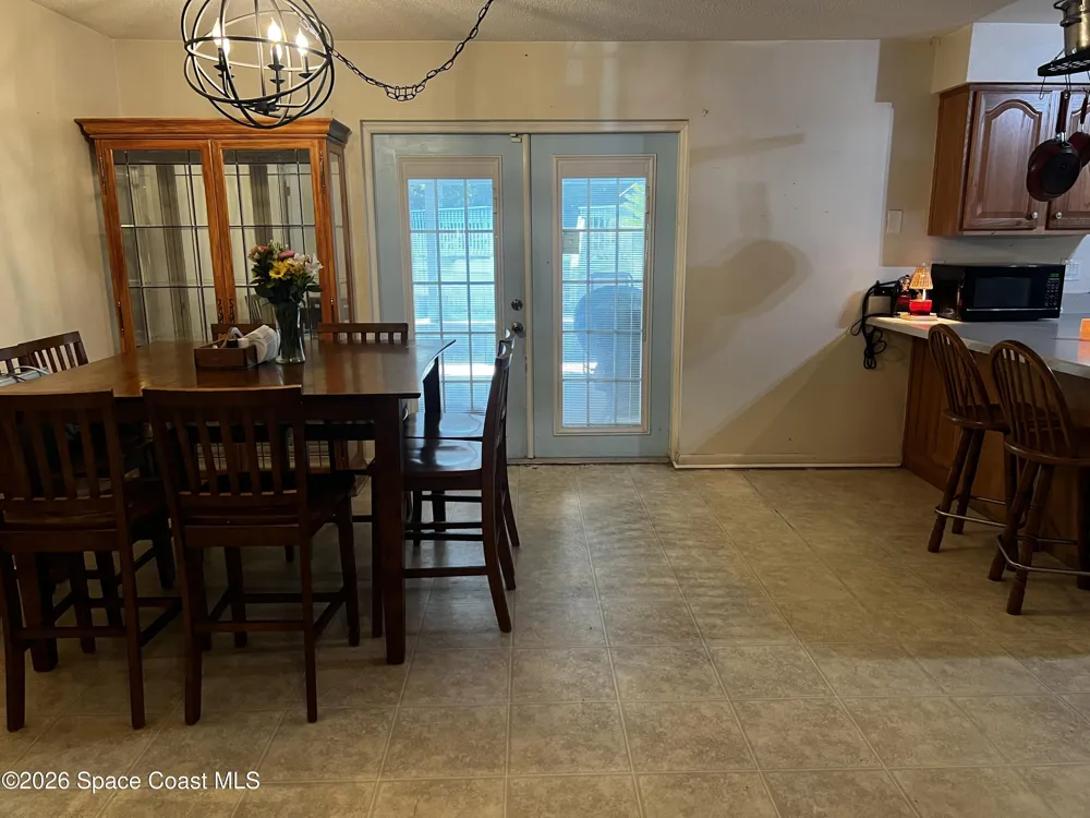 1705 S Lilac Circle Titusville, FL 32796