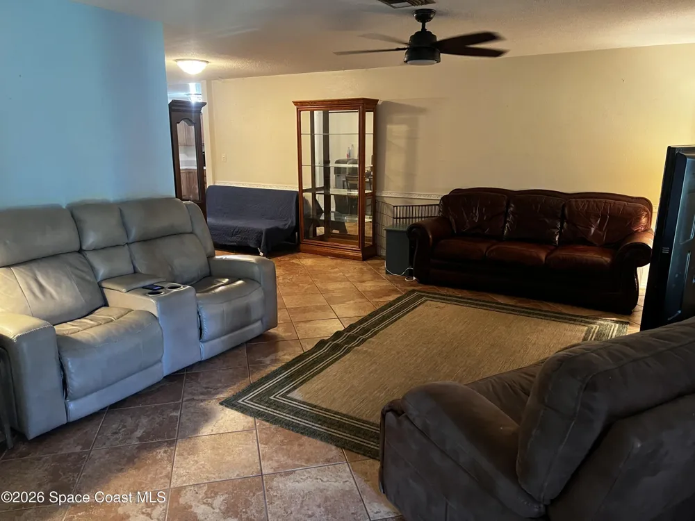 1705 S Lilac Circle Titusville, FL 32796