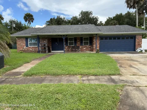 1705 S Lilac Circle