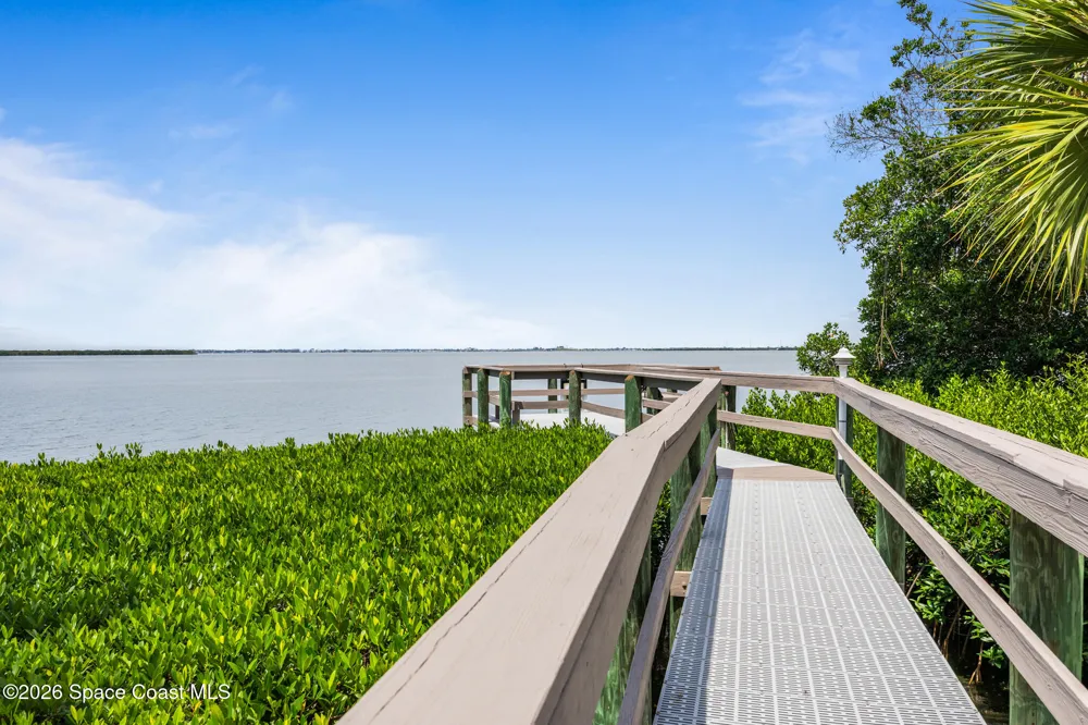 121 Seminole Lane Cocoa Beach, FL 32931