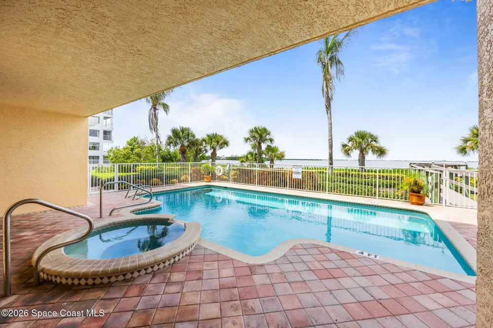 121 Seminole Lane Cocoa Beach, FL 32931