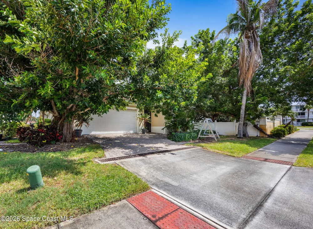 121 Seminole Lane Cocoa Beach, FL 32931