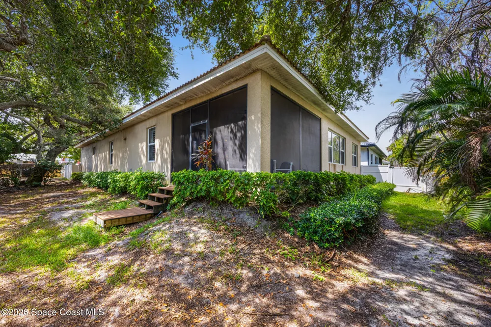 121 Seminole Lane Cocoa Beach, FL 32931
