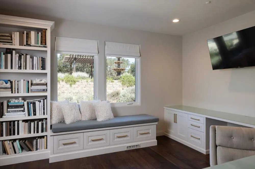 26264 Paseo Del Sur Monterey, CA 93940