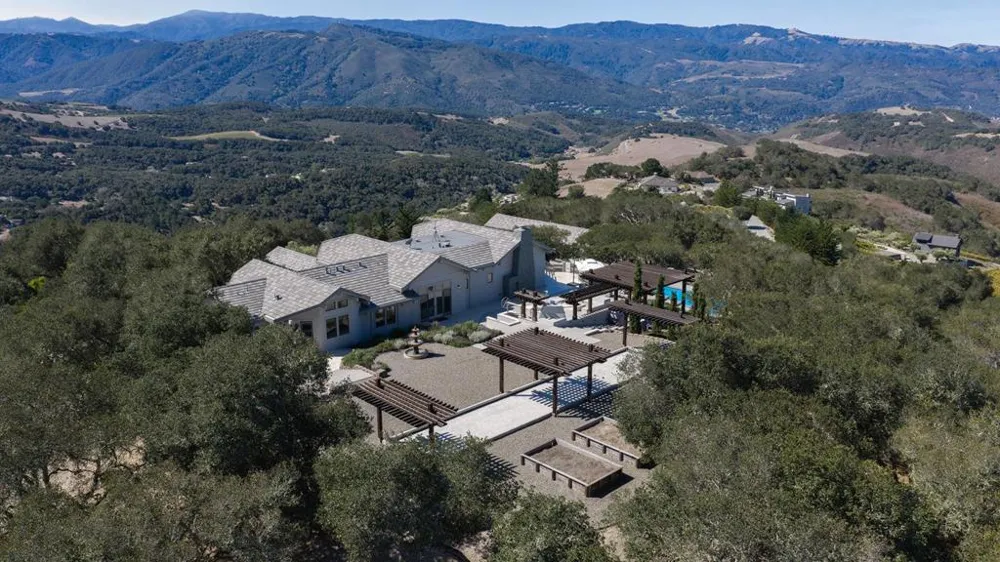 26264 Paseo Del Sur Monterey, CA 93940
