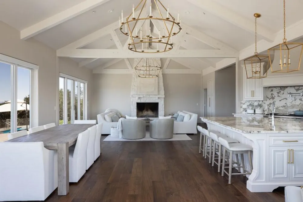 26264 Paseo Del Sur Monterey, CA 93940