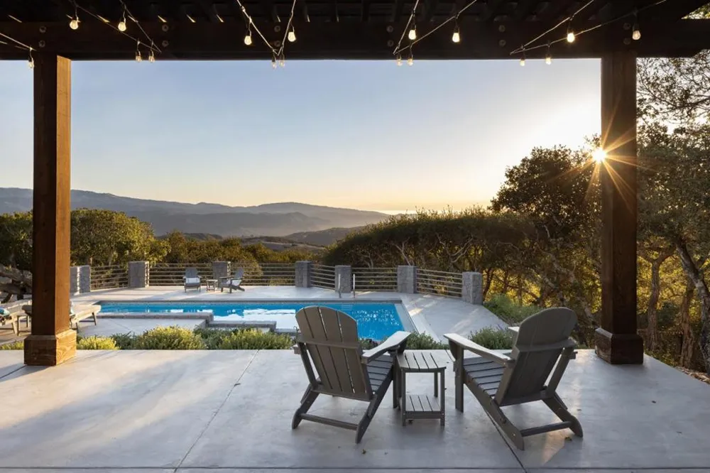26264 Paseo Del Sur Monterey, CA 93940