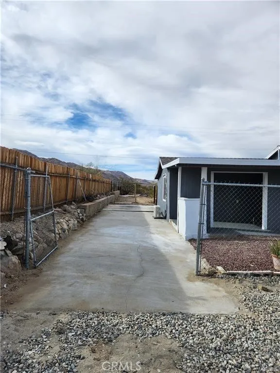 7444 Saladin 29 Palms, CA 92277