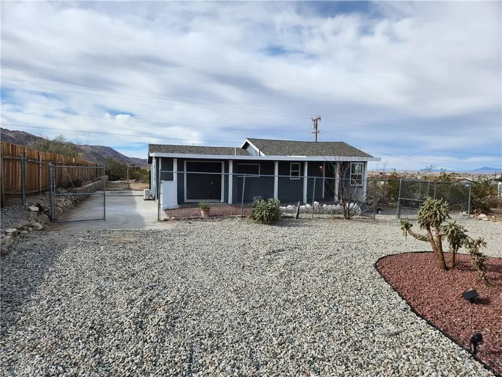 7444 Saladin 29 Palms, CA 92277
