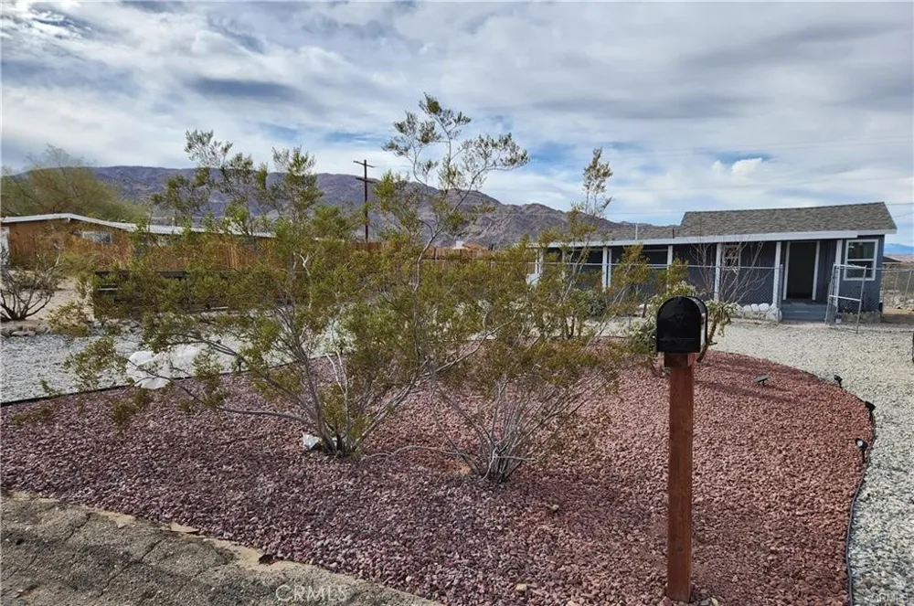 7444 Saladin 29 Palms, CA 92277