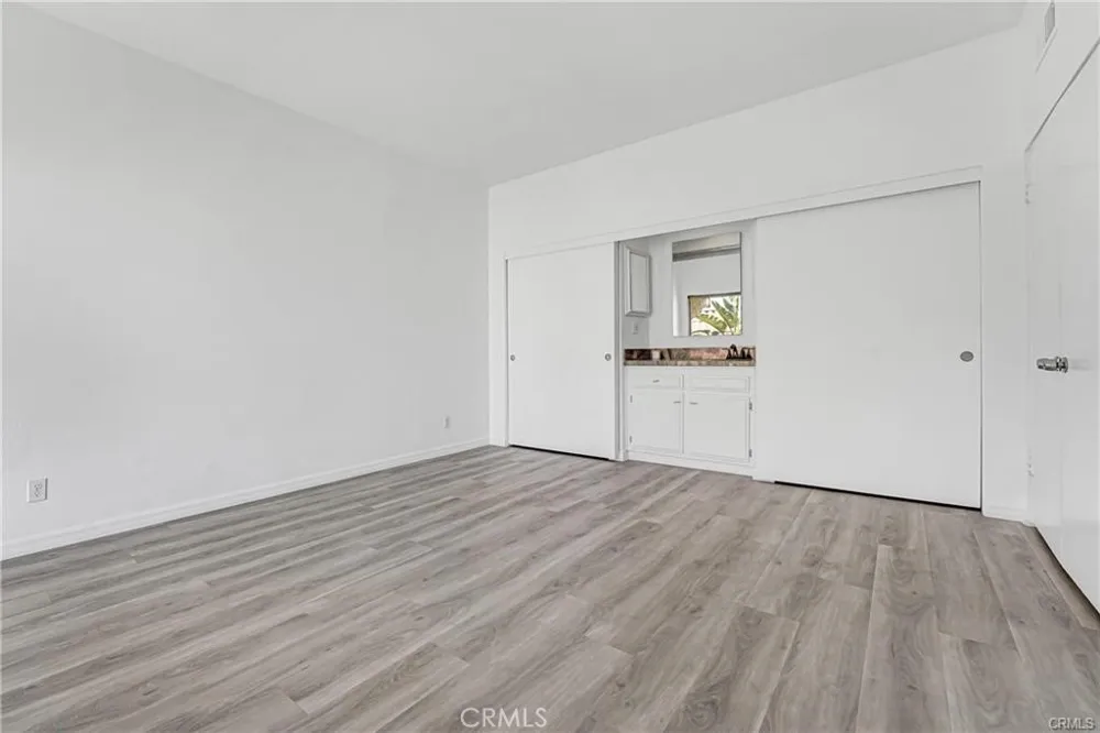 6223 Nita Woodland Hills, CA 91367