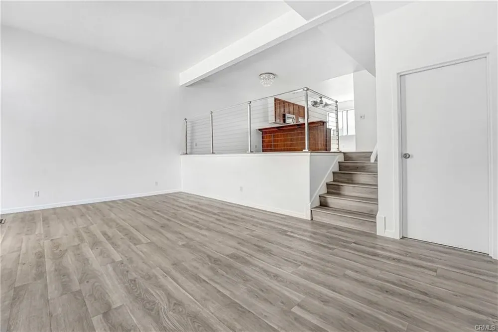 6223 Nita Woodland Hills, CA 91367