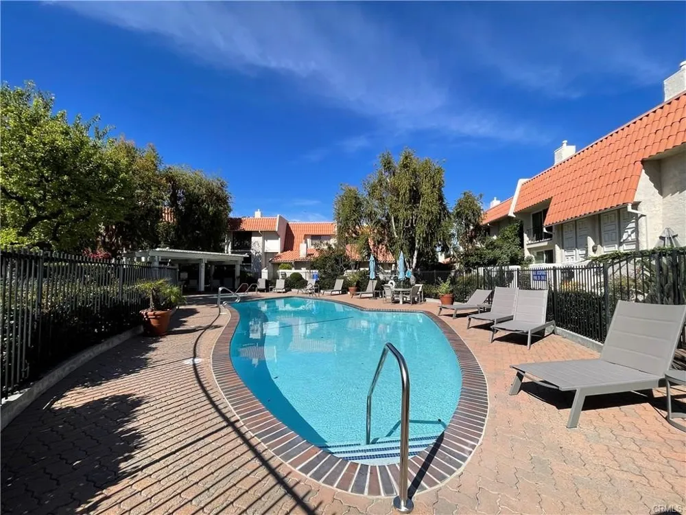 6223 Nita Woodland Hills, CA 91367