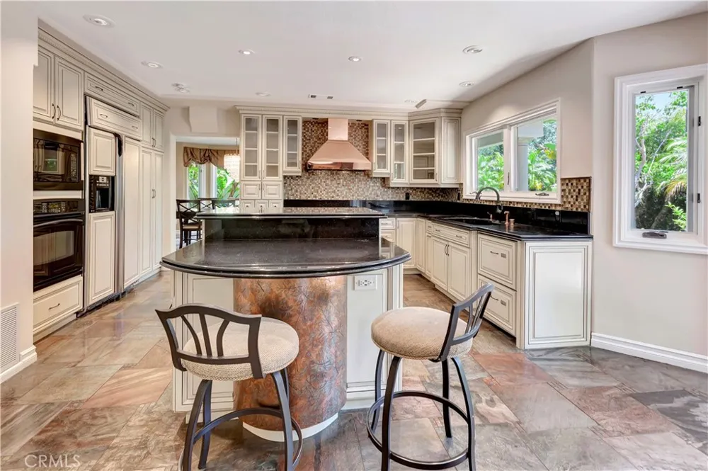 3140 E Bradbury Court Orange, CA 92867