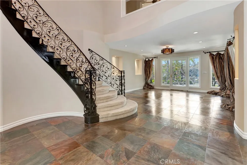 3140 E Bradbury Court Orange, CA 92867