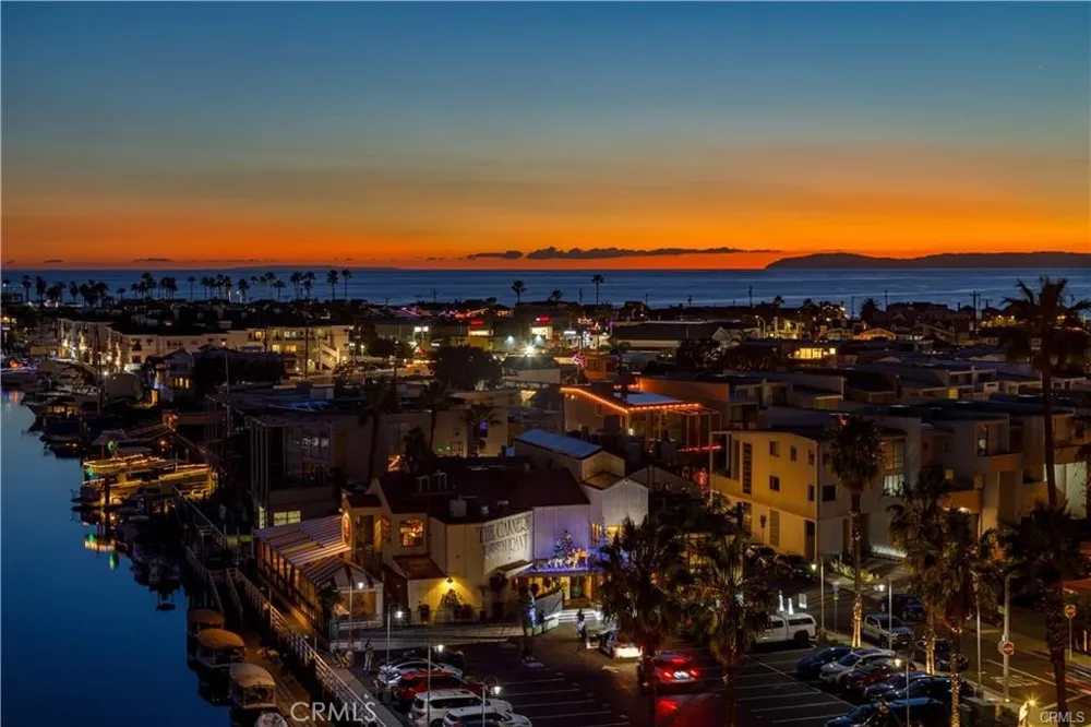 2600 Newport Newport Beach, CA 92663