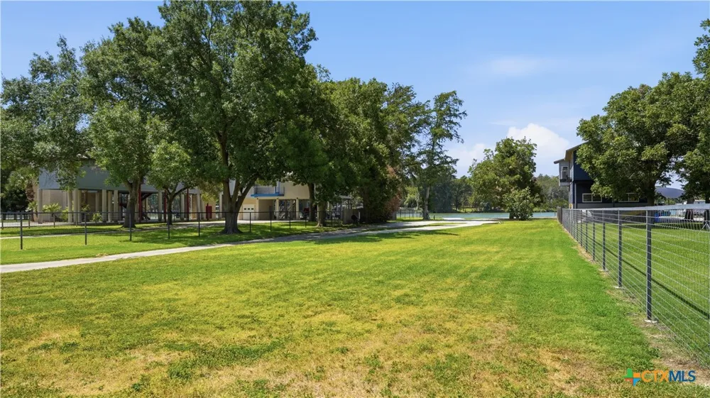 152 Lakeside Drive Seguin, TX 78155