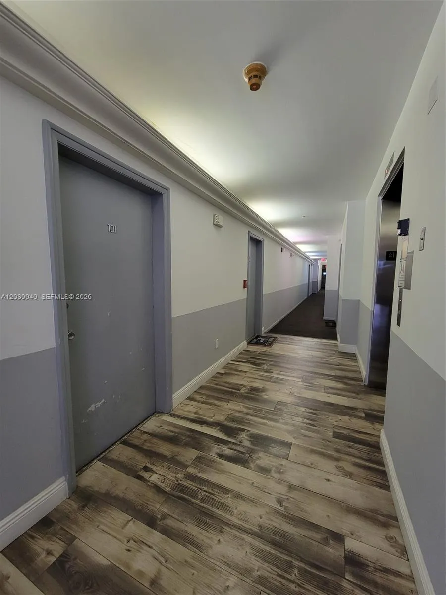 1521 Lenox Ave #105 Miami Beach, FL 33139
