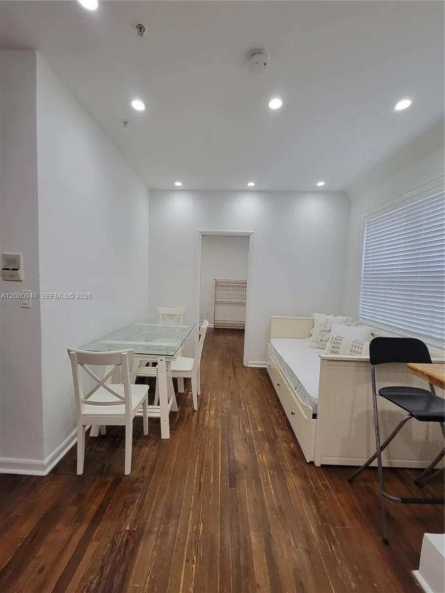 1521 Lenox Ave #105 Miami Beach, FL 33139