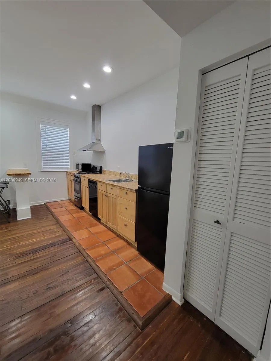 1521 Lenox Ave #105 Miami Beach, FL 33139