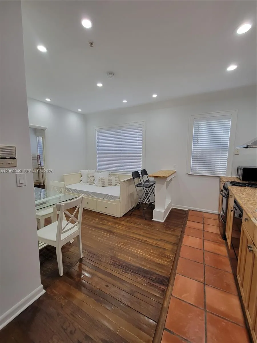 1521 Lenox Ave #105 Miami Beach, FL 33139