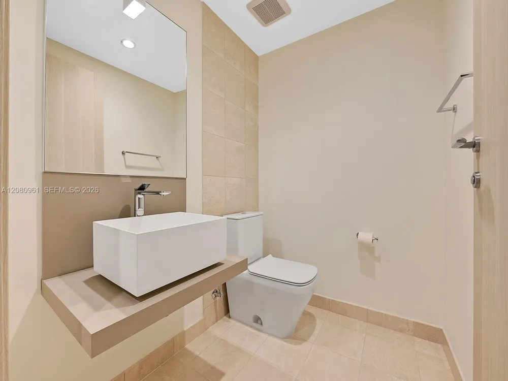 1000 Brickell Plz #3402 Miami, FL 33131