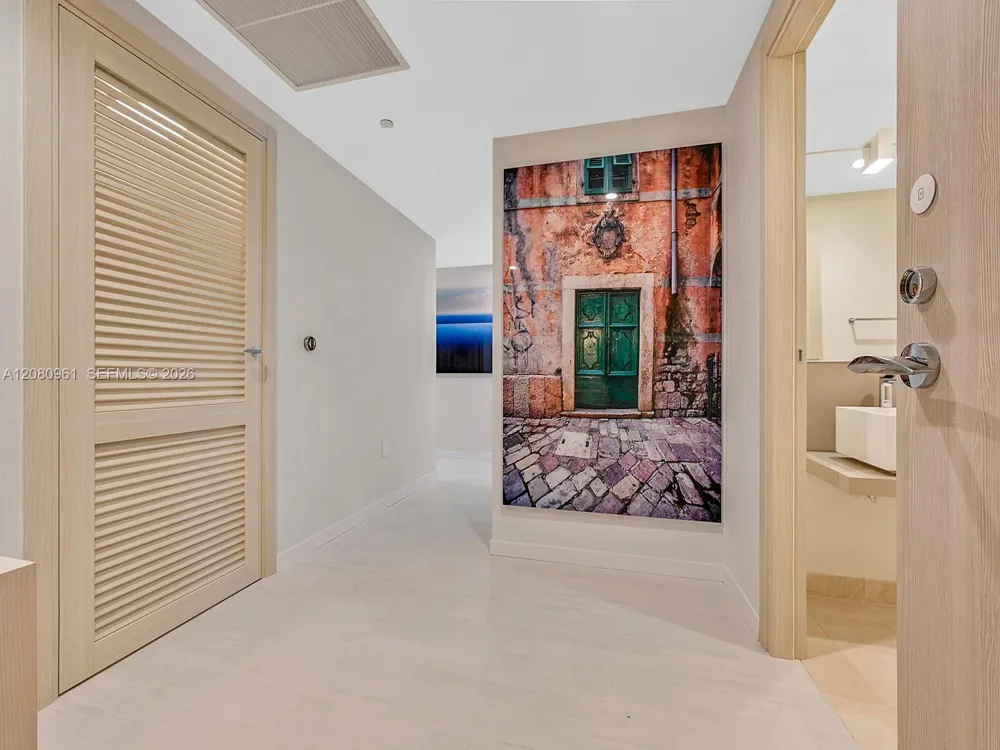 1000 Brickell Plz #3402 Miami, FL 33131