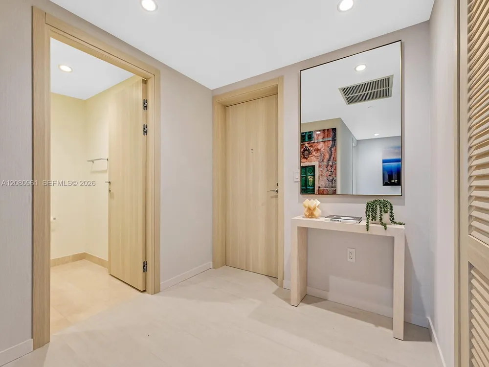 1000 Brickell Plz #3402 Miami, FL 33131