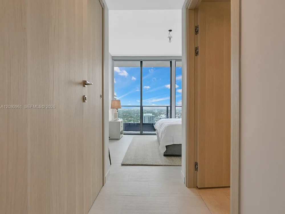 1000 Brickell Plz #3402 Miami, FL 33131
