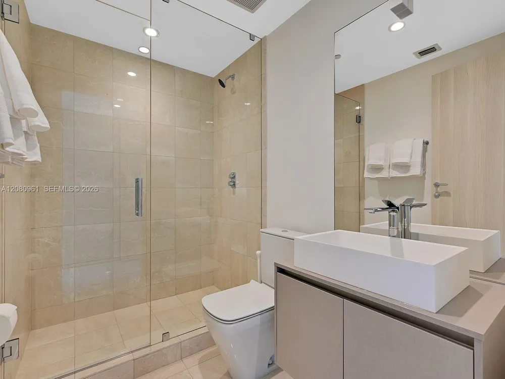 1000 Brickell Plz #3402 Miami, FL 33131