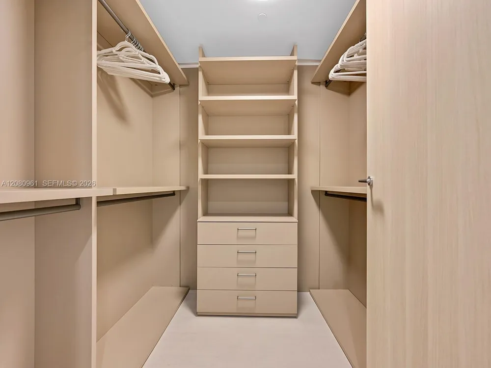 1000 Brickell Plz #3402 Miami, FL 33131